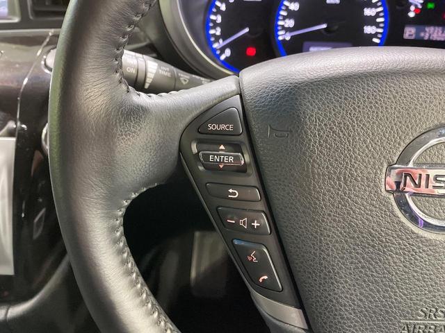 エルグランド ２５０ハイウェイスターアーバンクロム　両側電動ドア　ＨＤＤナビ　後席モニター　全周囲カメラ　禁煙車　コーナーセンサー　スマートキー　ＨＩＤヘッド　ビルトインＥＴＣ　純正１８インチアルミ　オートライト　デュアルエアコン　リアエアコン（38枚目）