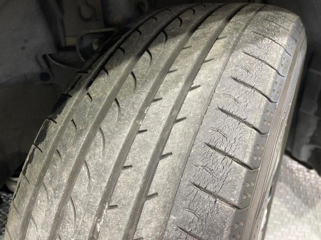 エルグランド ２５０ハイウェイスターアーバンクロム　両側電動ドア　ＨＤＤナビ　後席モニター　全周囲カメラ　禁煙車　コーナーセンサー　スマートキー　ＨＩＤヘッド　ビルトインＥＴＣ　純正１８インチアルミ　オートライト　デュアルエアコン　リアエアコン（63枚目）