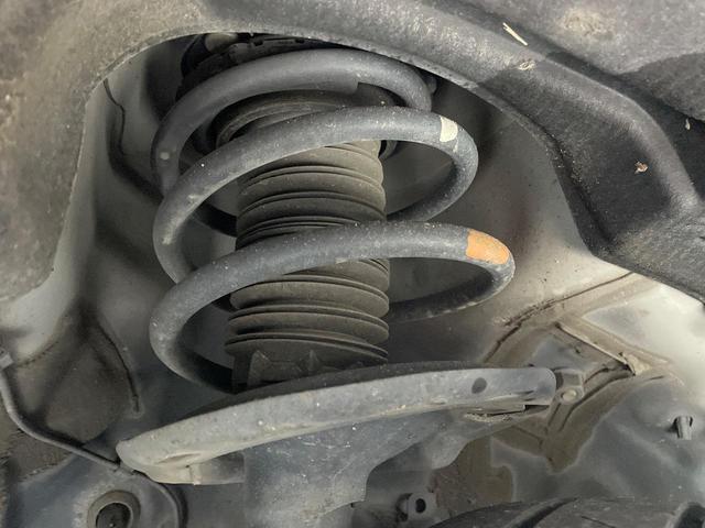 アルファード ２．５Ｓ　Ｃパッケージ　サンルーフ　後席モニター　純正ナビ　バックカメラ　デジタルインナーミラー　両側電動ドア　ＣＤ／ＤＶＤ再生　ドライブレコーダー　ＥＴＣ　シートメモリ　シートベンチレーション　フルセグＴＶ　禁煙車（20枚目）