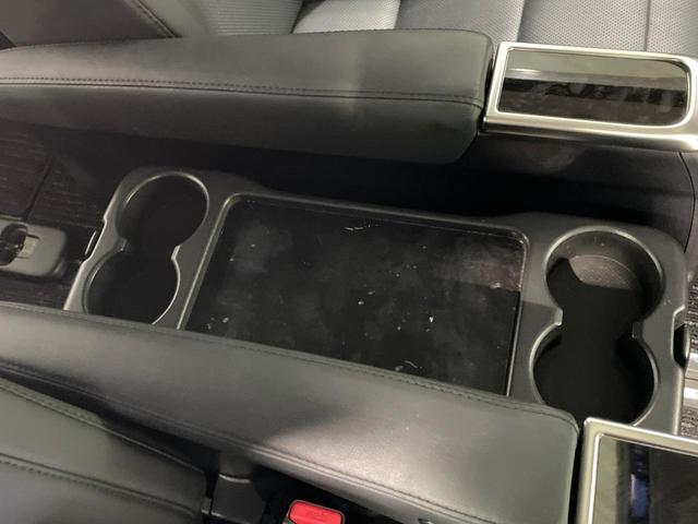 アルファード ２．５Ｓ　Ｃパッケージ　サンルーフ　後席モニター　純正ナビ　バックカメラ　デジタルインナーミラー　両側電動ドア　ＣＤ／ＤＶＤ再生　ドライブレコーダー　ＥＴＣ　シートメモリ　シートベンチレーション　フルセグＴＶ　禁煙車（60枚目）