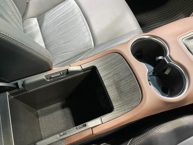 ハリアー G モデリスタフルエアロ 12.3型ディスプレイ バックカメラ 衝突軽減 ETC2.0 電動リアゲート フルセグTV パワーシート ドライブレコーダー レーダークルーズコントロール オートエアコン禁煙車(50枚目)