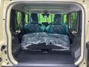 後席を格納すると、これだけの広さが！シーンに合わせたシートアレンジで、大きな荷物も積むことが出来ます♪