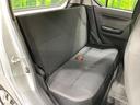 後部座席も気になるようなキズ・汚れやへたり等、大きなダメージはなく、良好な状態です。