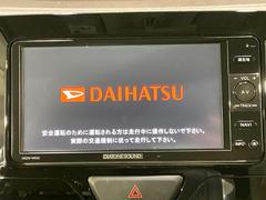 �ڽ��������ʥӡۿ͵��ν����ʥӤ������������ǥ�����ǽ�⽼�¤��Ƥ��ꡢ�£�������������³����Ф������Υ��ޥۤ�ͣУ��ץ쥤�䡼�β��ڤ������ǽ�������α�ž������˳ڤ����ʤ�ޤ����� 3