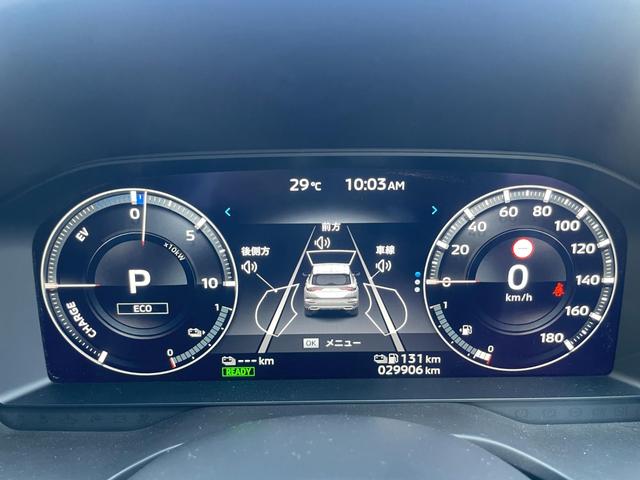 アウトランダーＰＨＥＶ Ｐ　１オーナー・ＢＯＳＥスピーカー・本革シート・純正ナビ・全周囲カメラ・ＥＴＣ２．０・３列シート・電動シート・電動リアゲート・ブラインドスポットモニター・障害物センサー・衝突軽減装置・レーンキープアシスト（19枚目）