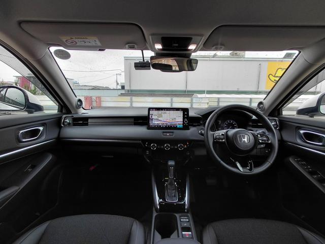 ヴェゼル e:HEV Z 純正ナビ・電動リアゲート・クルーズコントロール・全方位カメラ・ブラインドスポットモニター・衝突軽減装置・シートヒーター・オートマチックハイビーム・ワンオーナー・障害物センサー・ETC(3枚目)