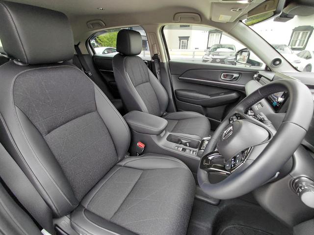 ヴェゼル e:HEV Z 純正ナビ・電動リアゲート・クルーズコントロール・全方位カメラ・ブラインドスポットモニター・衝突軽減装置・シートヒーター・オートマチックハイビーム・ワンオーナー・障害物センサー・ETC(5枚目)