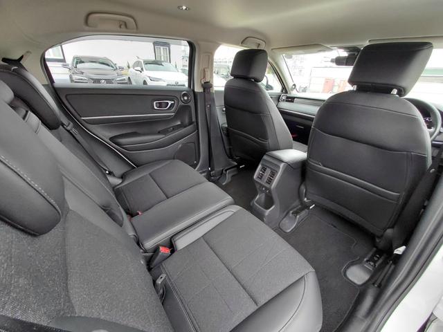 ヴェゼル e:HEV Z 純正ナビ・電動リアゲート・クルーズコントロール・全方位カメラ・ブラインドスポットモニター・衝突軽減装置・シートヒーター・オートマチックハイビーム・ワンオーナー・障害物センサー・ETC(6枚目)