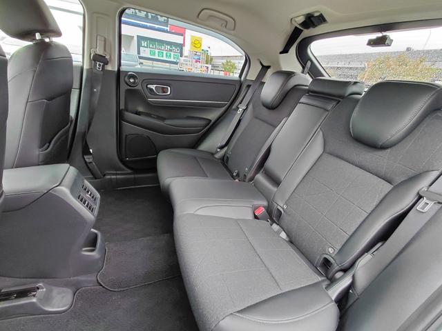 ヴェゼル e:HEV Z 純正ナビ・電動リアゲート・クルーズコントロール・全方位カメラ・ブラインドスポットモニター・衝突軽減装置・シートヒーター・オートマチックハイビーム・ワンオーナー・障害物センサー・ETC(11枚目)