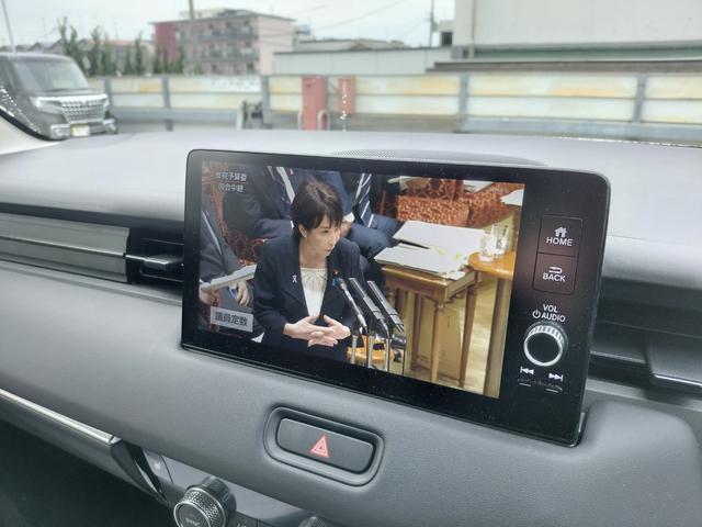 ヴェゼル e:HEV Z 純正ナビ・電動リアゲート・クルーズコントロール・全方位カメラ・ブラインドスポットモニター・衝突軽減装置・シートヒーター・オートマチックハイビーム・ワンオーナー・障害物センサー・ETC(30枚目)