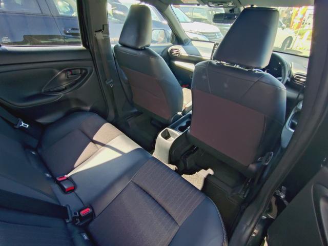 ヤリスクロス ハイブリッドZ シートヒーター・ETC・バックカメラ・電動シート・障害物センサー・衝突軽減ブレーキ・横滑り防止装置・クルーズコントロール・オートマチックハイビーム・ブレーキホールド・電動パーキング・純正アルミホイール(6枚目)