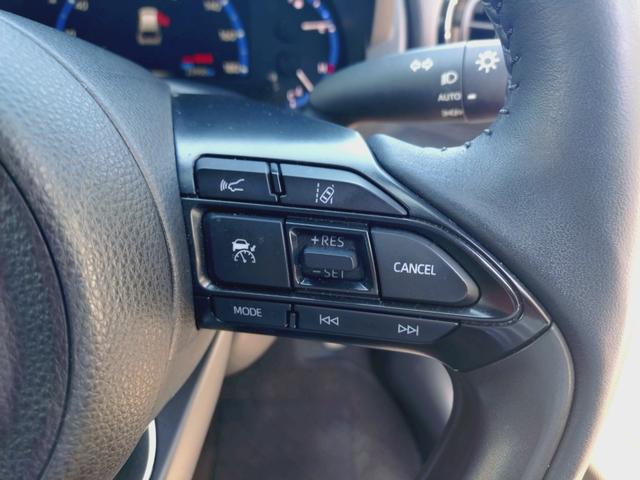 ヤリスクロス ハイブリッドZ シートヒーター・ETC・バックカメラ・電動シート・障害物センサー・衝突軽減ブレーキ・横滑り防止装置・クルーズコントロール・オートマチックハイビーム・ブレーキホールド・電動パーキング・純正アルミホイール(17枚目)