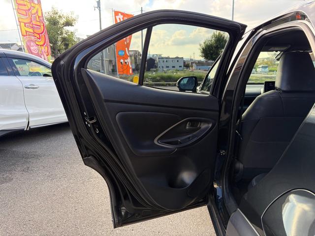 ヤリスクロス ハイブリッドZ シートヒーター・ETC・バックカメラ・電動シート・障害物センサー・衝突軽減ブレーキ・横滑り防止装置・クルーズコントロール・オートマチックハイビーム・ブレーキホールド・電動パーキング・純正アルミホイール(38枚目)