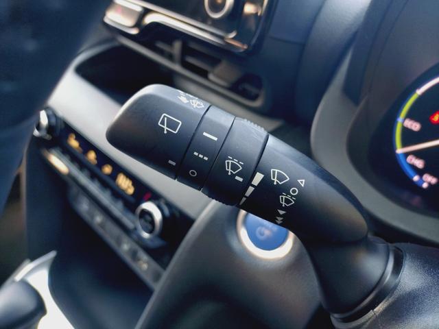 ヤリスクロス ハイブリッドZ シートヒーター・ETC・バックカメラ・電動シート・障害物センサー・衝突軽減ブレーキ・横滑り防止装置・クルーズコントロール・オートマチックハイビーム・ブレーキホールド・電動パーキング・純正アルミホイール(43枚目)