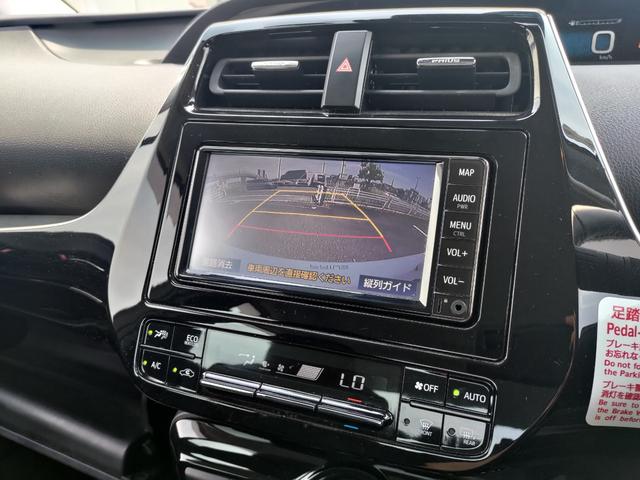 プリウス SセーフティプラスII 純正ナビ・バックカメラ・ETC・ドラレコ・ブラインドスポットモニター・衝突軽減ブレーキ・横滑り防止装置・障害物センサー・オートマチックハイビーム・純正アルミホイール・スマートキー(13枚目)