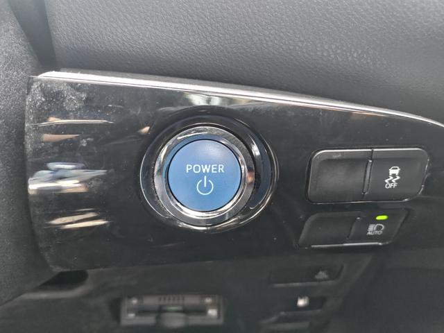 プリウス SセーフティプラスII 純正ナビ・バックカメラ・ETC・ドラレコ・ブラインドスポットモニター・衝突軽減ブレーキ・横滑り防止装置・障害物センサー・オートマチックハイビーム・純正アルミホイール・スマートキー(18枚目)