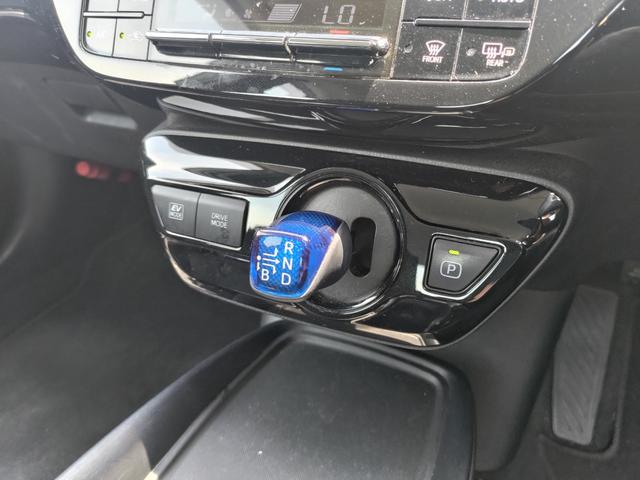 プリウス SセーフティプラスII 純正ナビ・バックカメラ・ETC・ドラレコ・ブラインドスポットモニター・衝突軽減ブレーキ・横滑り防止装置・障害物センサー・オートマチックハイビーム・純正アルミホイール・スマートキー(19枚目)