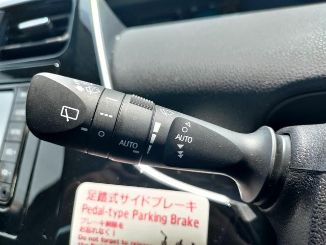 プリウス SセーフティプラスII 純正ナビ・バックカメラ・ETC・ドラレコ・ブラインドスポットモニター・衝突軽減ブレーキ・横滑り防止装置・障害物センサー・オートマチックハイビーム・純正アルミホイール・スマートキー(24枚目)