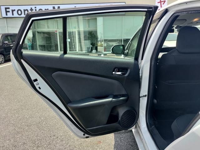 プリウス SセーフティプラスII 純正ナビ・バックカメラ・ETC・ドラレコ・ブラインドスポットモニター・衝突軽減ブレーキ・横滑り防止装置・障害物センサー・オートマチックハイビーム・純正アルミホイール・スマートキー(35枚目)