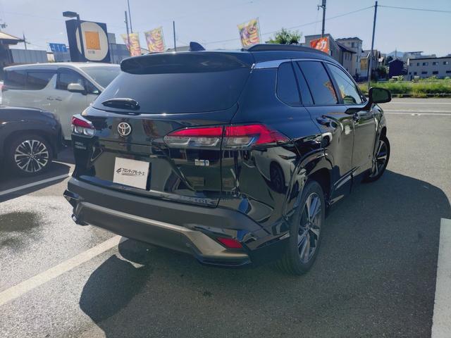 カローラクロス ハイブリッド Z フルエアロ(モデリスタ)・シートヒーター・ETC・電動シート・電動リアゲート・横滑り防止装置・ブラインドスポットモニター・衝突軽減ブレーキ・オートマチックハイビーム・純正アルミホイール・ドラレコ(2枚目)