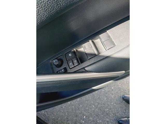 カローラクロス ハイブリッド Z フルエアロ(モデリスタ)・シートヒーター・ETC・電動シート・電動リアゲート・横滑り防止装置・ブラインドスポットモニター・衝突軽減ブレーキ・オートマチックハイビーム・純正アルミホイール・ドラレコ(19枚目)