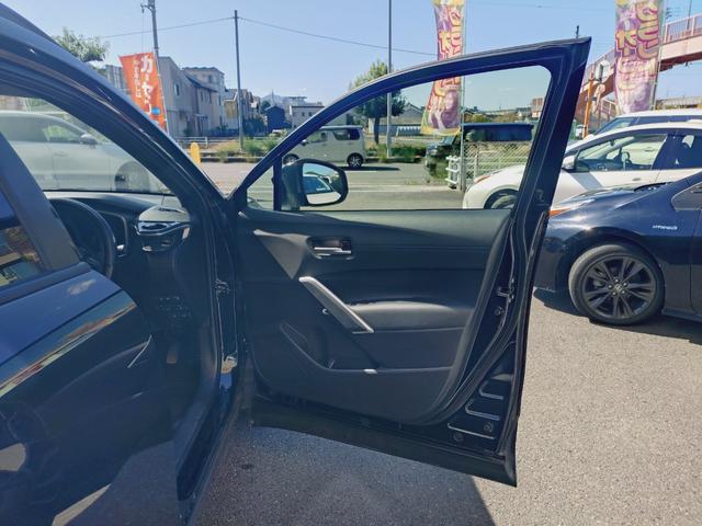 カローラクロス ハイブリッド Z フルエアロ(モデリスタ)・シートヒーター・ETC・電動シート・電動リアゲート・横滑り防止装置・ブラインドスポットモニター・衝突軽減ブレーキ・オートマチックハイビーム・純正アルミホイール・ドラレコ(34枚目)