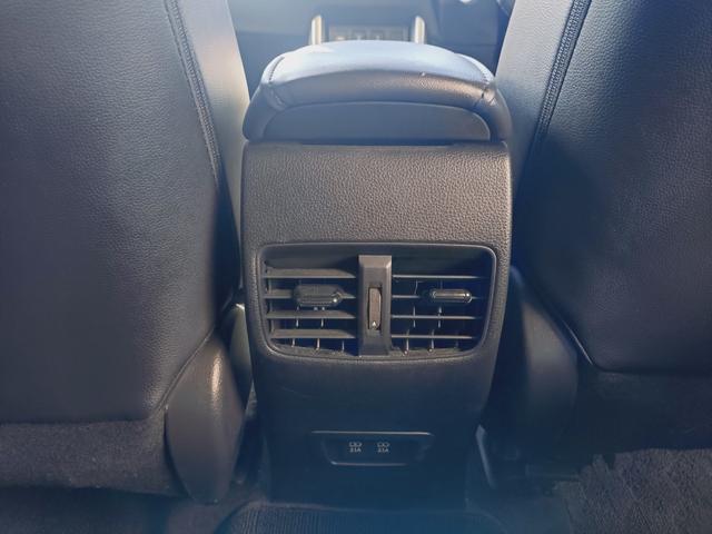 カローラクロス ハイブリッド Z フルエアロ(モデリスタ)・シートヒーター・ETC・電動シート・電動リアゲート・横滑り防止装置・ブラインドスポットモニター・衝突軽減ブレーキ・オートマチックハイビーム・純正アルミホイール・ドラレコ(42枚目)