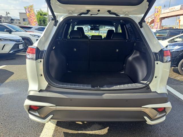 カローラクロス ハイブリッド Z 全周囲カメラ・ブラインドスポットモニター・ディスプレイオーディオ・ETC・電動リアゲート・オーディオディスプレイ・ルーフレール(8枚目)