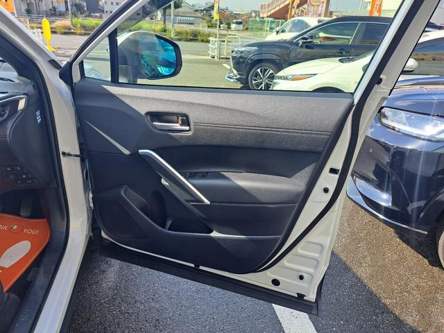 カローラクロス ハイブリッド Z 全周囲カメラ・ブラインドスポットモニター・ディスプレイオーディオ・ETC・電動リアゲート・オーディオディスプレイ・ルーフレール(35枚目)