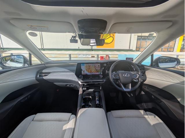 RX RX450h+ バージョンL パノラマルーフ/モデリスタフルエアロ/ワンオーナー/純正ナビ/フルセグTV/全周囲カメラ/ETC/パワーバックドア/本革シート/電動シート/シートヒーター/シートエアコン/衝突軽減ブレーキ(3枚目)