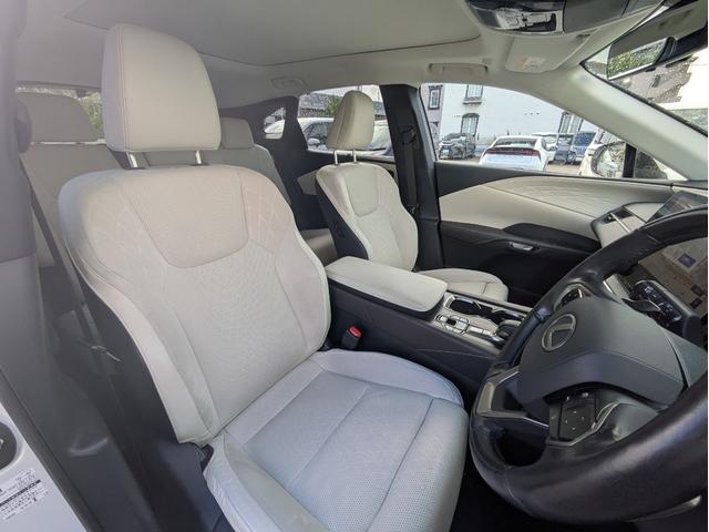 RX RX450h+ バージョンL パノラマルーフ/モデリスタフルエアロ/ワンオーナー/純正ナビ/フルセグTV/全周囲カメラ/ETC/パワーバックドア/本革シート/電動シート/シートヒーター/シートエアコン/衝突軽減ブレーキ(4枚目)