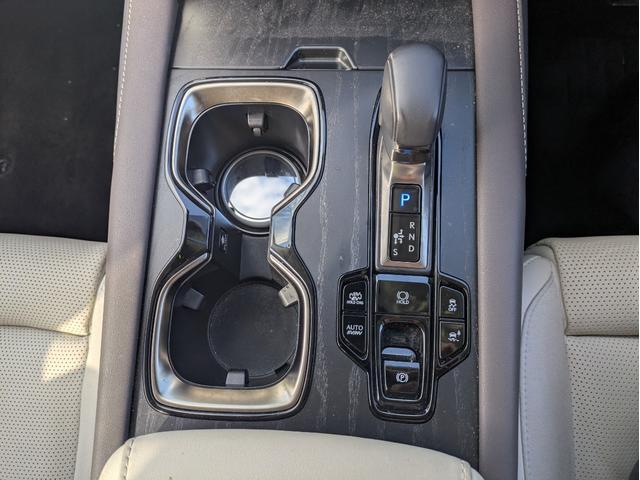 RX RX450h+ バージョンL パノラマルーフ/モデリスタフルエアロ/ワンオーナー/純正ナビ/フルセグTV/全周囲カメラ/ETC/パワーバックドア/本革シート/電動シート/シートヒーター/シートエアコン/衝突軽減ブレーキ(19枚目)