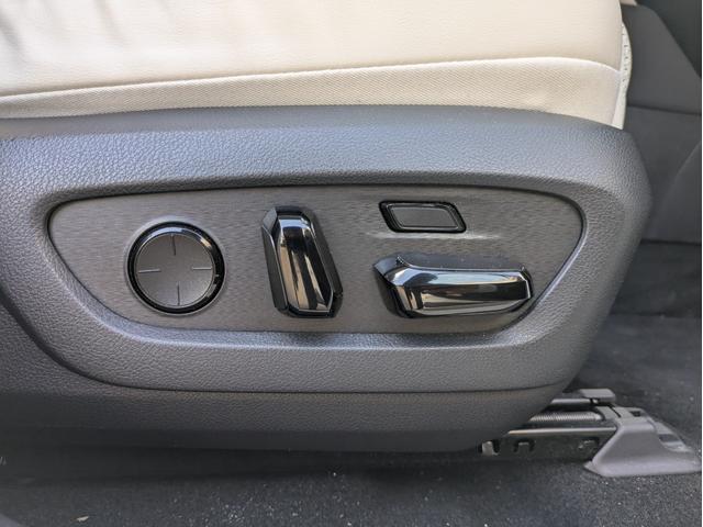 RX RX450h+ バージョンL パノラマルーフ/モデリスタフルエアロ/ワンオーナー/純正ナビ/フルセグTV/全周囲カメラ/ETC/パワーバックドア/本革シート/電動シート/シートヒーター/シートエアコン/衝突軽減ブレーキ(30枚目)