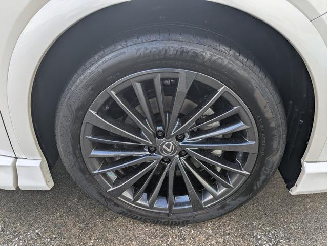 RX RX450h+ バージョンL パノラマルーフ/モデリスタフルエアロ/ワンオーナー/純正ナビ/フルセグTV/全周囲カメラ/ETC/パワーバックドア/本革シート/電動シート/シートヒーター/シートエアコン/衝突軽減ブレーキ(37枚目)