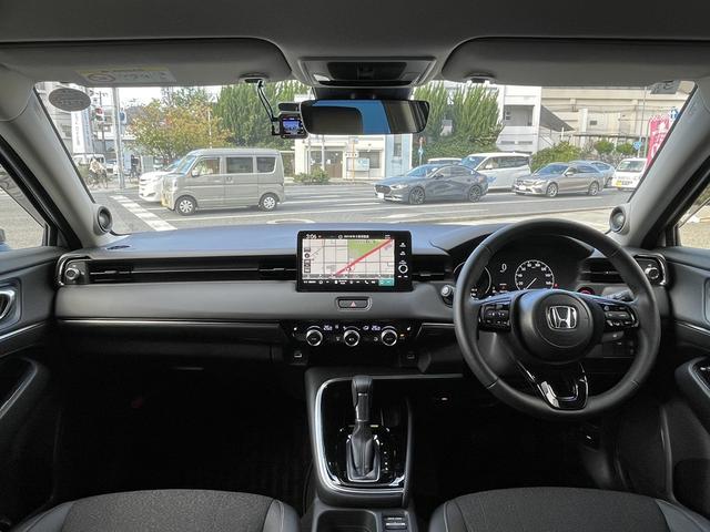 ヴェゼル e:HEV Z 純正ナビ・全周囲カメラ・クルーズコントロール・障害物センサー・レーンキープアシスト・ステアリングヒーター・横滑り防止装置・シートヒーター・ETC・ドラレコ(3枚目)