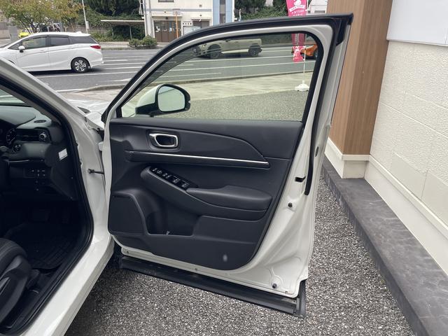 ヴェゼル e:HEV Z 純正ナビ・全周囲カメラ・クルーズコントロール・障害物センサー・レーンキープアシスト・ステアリングヒーター・横滑り防止装置・シートヒーター・ETC・ドラレコ(38枚目)