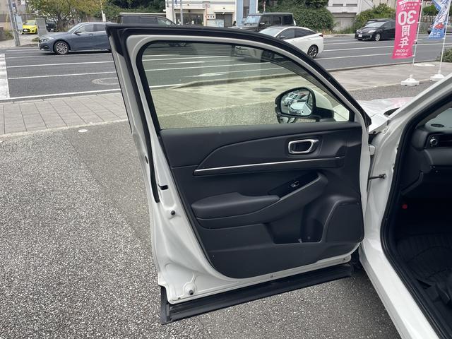 ヴェゼル e:HEV Z 純正ナビ・全周囲カメラ・クルーズコントロール・障害物センサー・レーンキープアシスト・ステアリングヒーター・横滑り防止装置・シートヒーター・ETC・ドラレコ(39枚目)