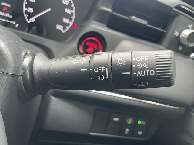 ヴェゼル e:HEV Z 純正ナビ・全周囲カメラ・クルーズコントロール・障害物センサー・レーンキープアシスト・ステアリングヒーター・横滑り防止装置・シートヒーター・ETC・ドラレコ(45枚目)