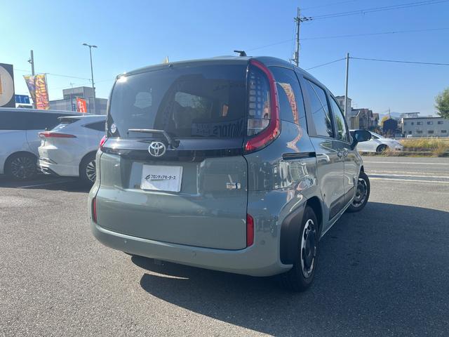 シエンタ ハイブリッドZ 10.5インチディスプレイオーディオ・後席モニター・両側電動スライドドア・3列シート・バックカメラ・衝突軽減装置・クルーズコントロール・障害物センサー・横滑り防止装置・オートマチックハイビーム(2枚目)