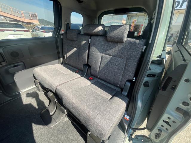 シエンタ ハイブリッドZ 10.5インチディスプレイオーディオ・後席モニター・両側電動スライドドア・3列シート・バックカメラ・衝突軽減装置・クルーズコントロール・障害物センサー・横滑り防止装置・オートマチックハイビーム(10枚目)