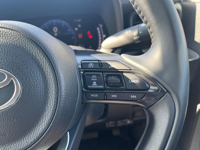 シエンタ ハイブリッドZ 10.5インチディスプレイオーディオ・後席モニター・両側電動スライドドア・3列シート・バックカメラ・衝突軽減装置・クルーズコントロール・障害物センサー・横滑り防止装置・オートマチックハイビーム(17枚目)