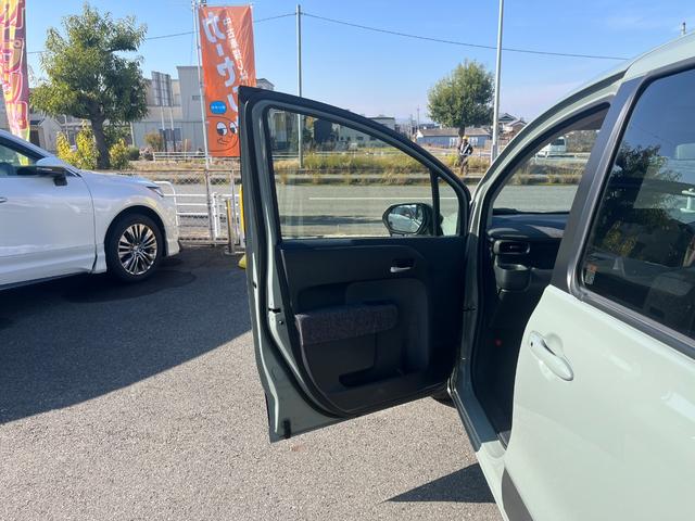 シエンタ ハイブリッドZ 10.5インチディスプレイオーディオ・後席モニター・両側電動スライドドア・3列シート・バックカメラ・衝突軽減装置・クルーズコントロール・障害物センサー・横滑り防止装置・オートマチックハイビーム(38枚目)