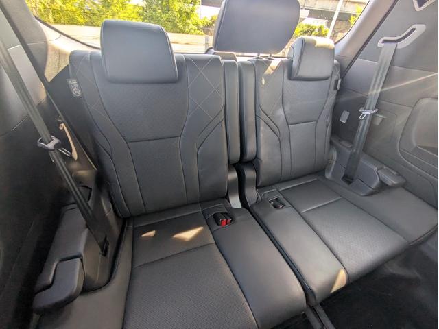 ヴェルファイアハイブリッド Z プレミア ワンオーナー/禁煙車/サンルーフ/フリップダウンモニター/純ナビ/フルセグTV/全周囲カメラ/ETC2.0/パワーバックドア/パワーシート/2列目電動キャプテンシート/シートヒーター/ベンチレーション(12枚目)