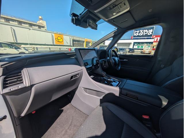 ヴェルファイアハイブリッド Z プレミア ワンオーナー/禁煙車/サンルーフ/フリップダウンモニター/純ナビ/フルセグTV/全周囲カメラ/ETC2.0/パワーバックドア/パワーシート/2列目電動キャプテンシート/シートヒーター/ベンチレーション(15枚目)