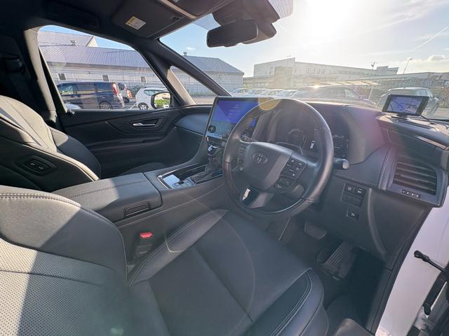 アルファード Z 禁煙車・サンルーフ・純正ナビ・フルセグTV・全周囲カメラ・両側電動スライドドア・電動リアゲート・本革シート・ETC 2.0・レーダークルーズコントロール・ブラインドスポットモニター(4枚目)