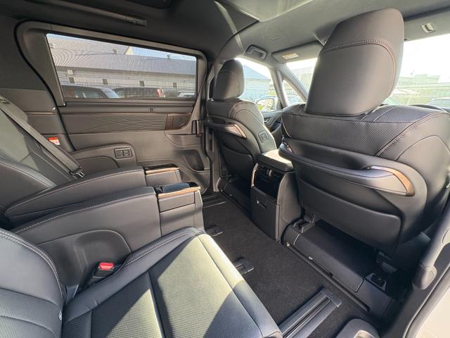 アルファード Z 禁煙車・サンルーフ・純正ナビ・フルセグTV・全周囲カメラ・両側電動スライドドア・電動リアゲート・本革シート・ETC 2.0・レーダークルーズコントロール・ブラインドスポットモニター(7枚目)