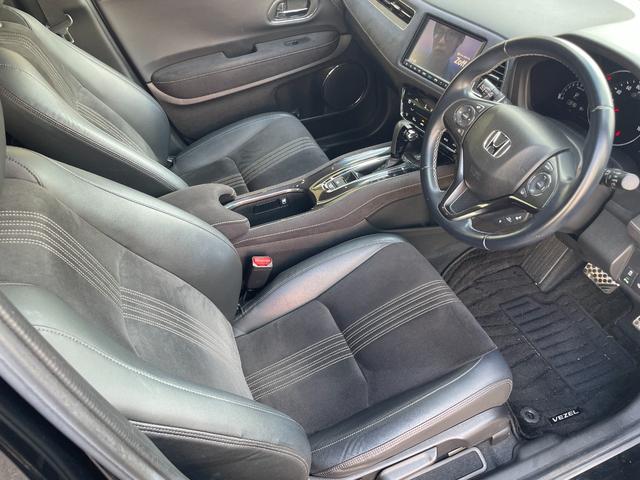 ヴェゼル RS・ホンダセンシング フルセグTV・純正ナビ・サポカー・バックカメラ・クルコン・ドラレコ・ETC・障害物センサー・衝突軽減ブレーキ・横滑り防止装置・レーンキープアシスト・アクセル踏み間違い防止装置・禁煙車(4枚目)