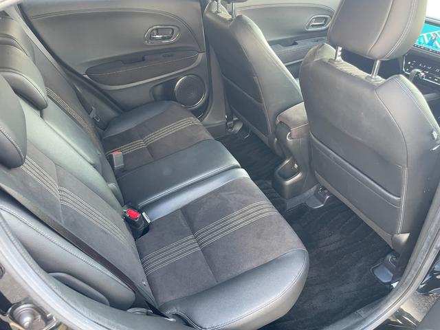 ヴェゼル RS・ホンダセンシング フルセグTV・純正ナビ・サポカー・バックカメラ・クルコン・ドラレコ・ETC・障害物センサー・衝突軽減ブレーキ・横滑り防止装置・レーンキープアシスト・アクセル踏み間違い防止装置・禁煙車(6枚目)