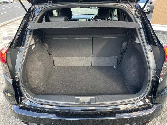 ヴェゼル RS・ホンダセンシング フルセグTV・純正ナビ・サポカー・バックカメラ・クルコン・ドラレコ・ETC・障害物センサー・衝突軽減ブレーキ・横滑り防止装置・レーンキープアシスト・アクセル踏み間違い防止装置・禁煙車(8枚目)