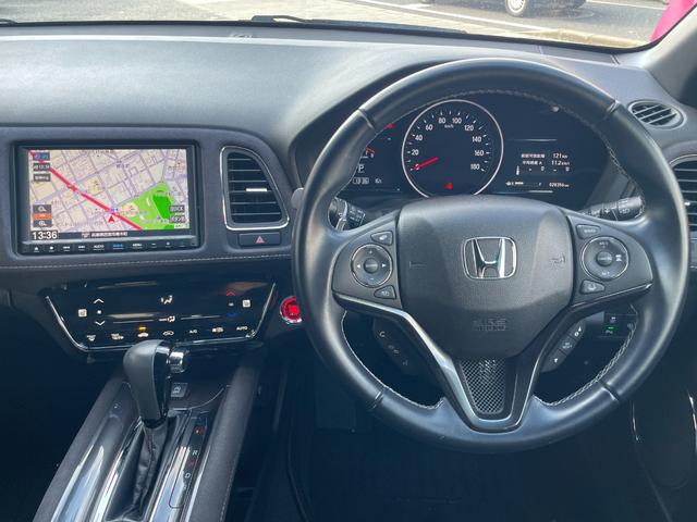 ヴェゼル RS・ホンダセンシング フルセグTV・純正ナビ・サポカー・バックカメラ・クルコン・ドラレコ・ETC・障害物センサー・衝突軽減ブレーキ・横滑り防止装置・レーンキープアシスト・アクセル踏み間違い防止装置・禁煙車(25枚目)